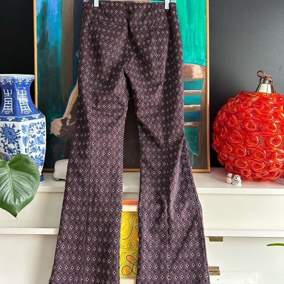 Stylish Patterned Women's Pants - Picture 16 of 16